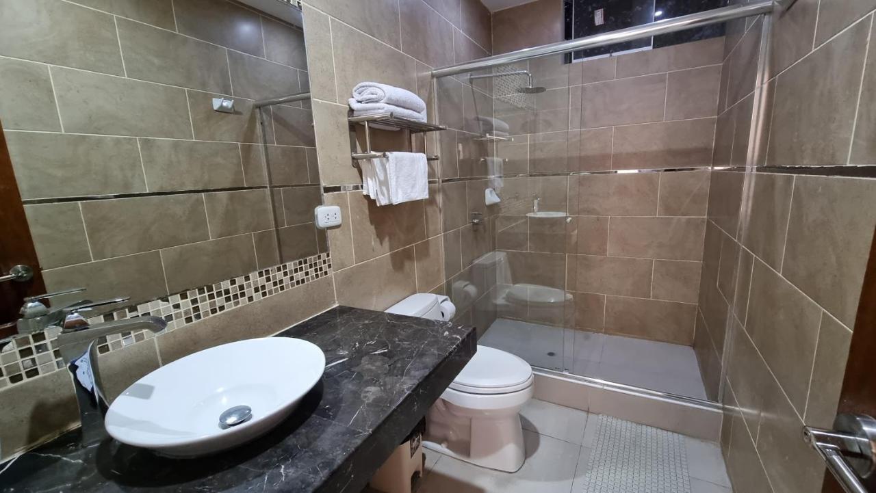 טרוחיו Hotel Imperio Real מראה חיצוני תמונה