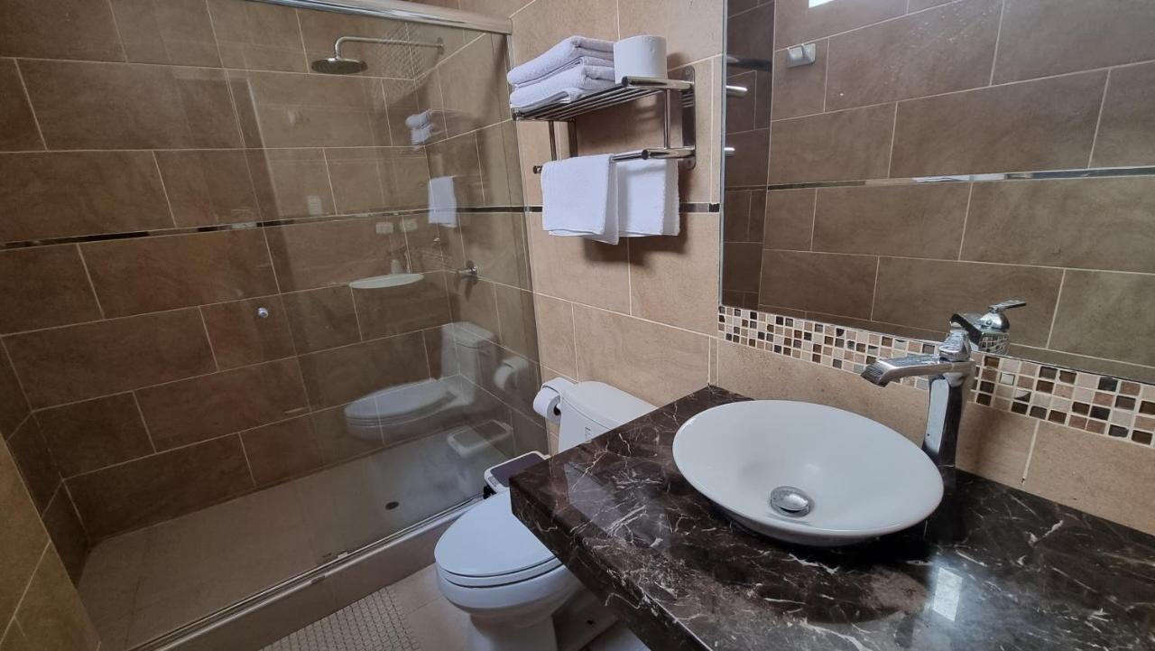 טרוחיו Hotel Imperio Real מראה חיצוני תמונה