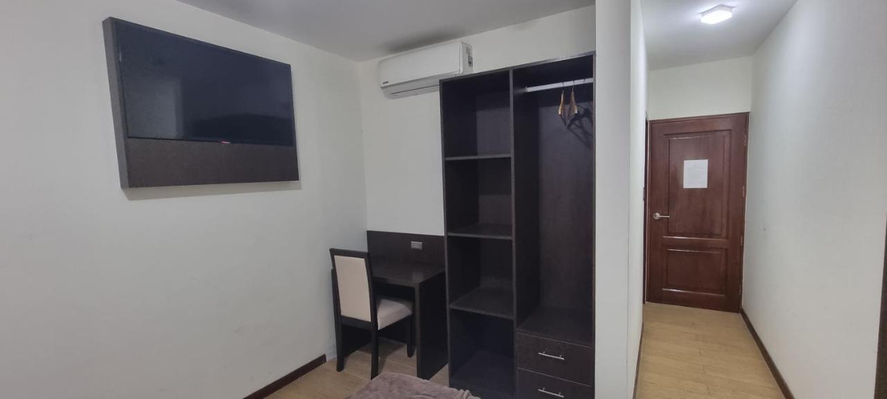 טרוחיו Hotel Imperio Real מראה חיצוני תמונה