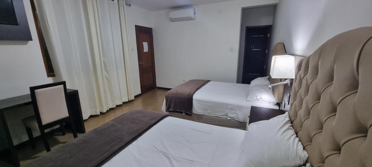 טרוחיו Hotel Imperio Real מראה חיצוני תמונה