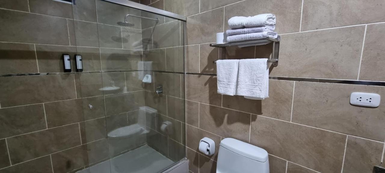 טרוחיו Hotel Imperio Real מראה חיצוני תמונה